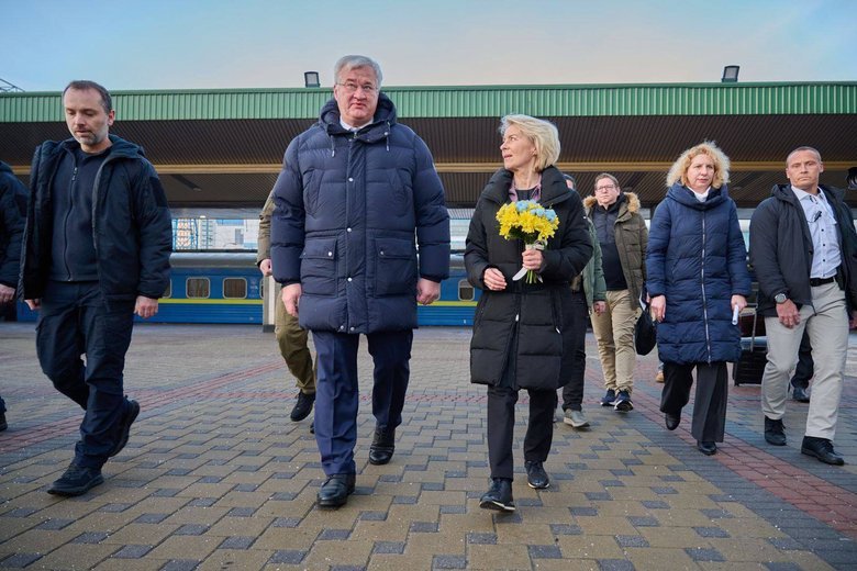 фон дер Ляйен и Кошта в Киеве