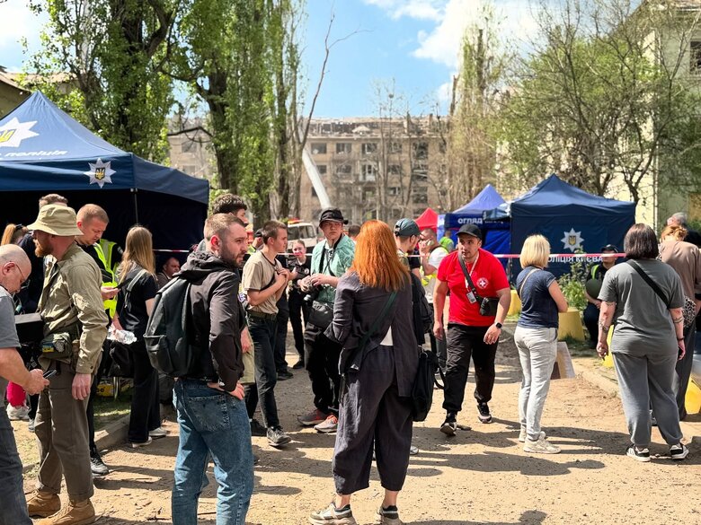 Rocket attack on Svyatoshyn in Kyiv