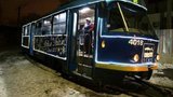Новогодние "трамваи желаний" начали курсировать по Одессе. ФОТО