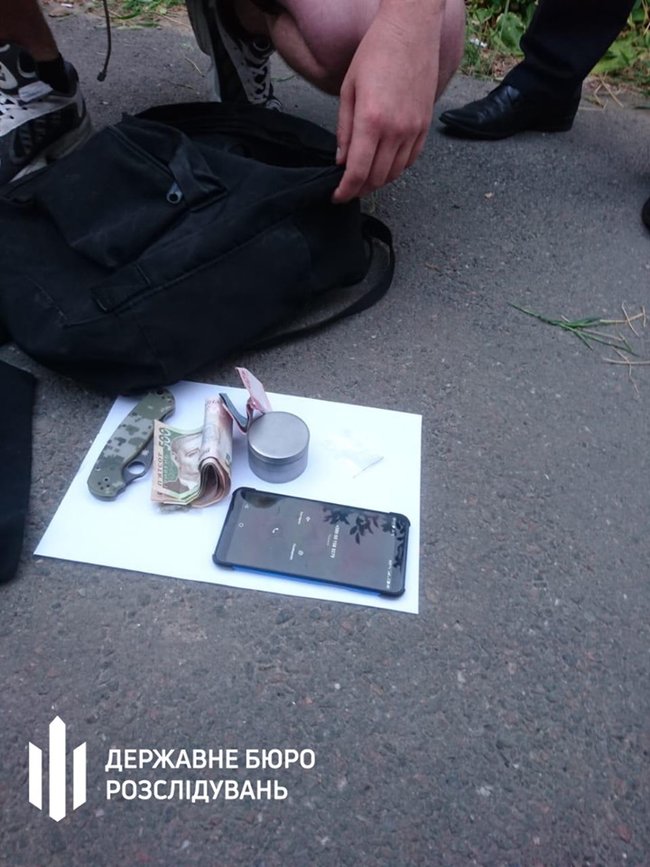 ГБР задержало пограничника за продажу каннабиса в Николаеве 03