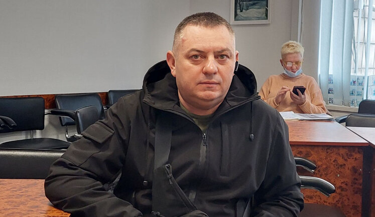 Боевому командиру Чекмазу (Їжак) инкриминируют присвоение бронежилетов. Однако они были некачественны, и ставить их на учет было бы незаконно, - адвокат