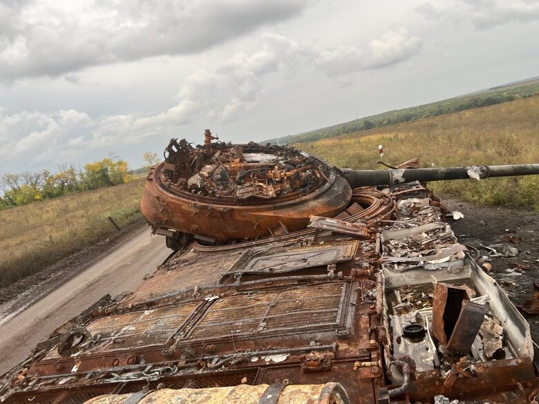 Танкіст Павло Філик: На один наш танк було чотири їхні. Це стандартна ситуація. Було й таке, що одним танком виходили на вісім-десять російських 09