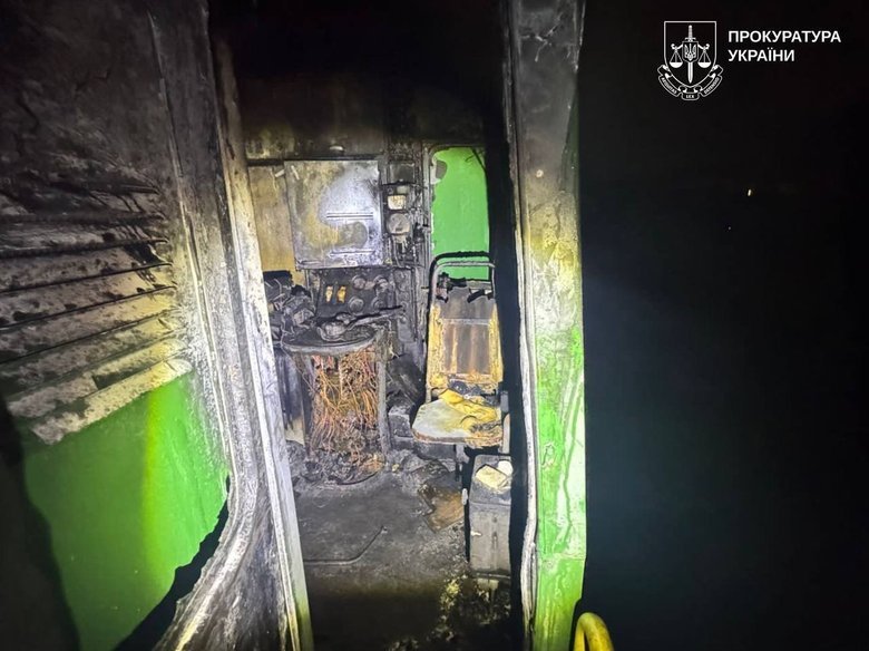 Судитимуть підлітка за підпали авто і локомотива