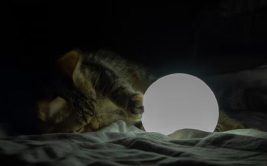 У суботу світла буде більше: Відключення для населення діятимуть із 6 до 8 ранку, – 