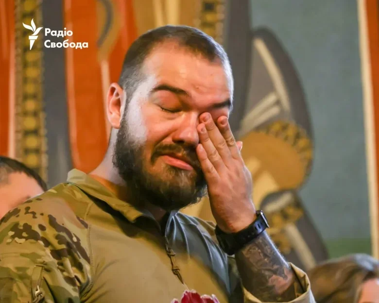 Kyiv bids farewell to 19-year-old Azov soldier Daria'єю Лопатіною