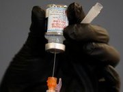 COVID-19 "Омікрон". Чи допоможе вакцинація?