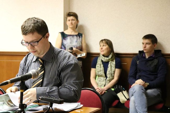 Російський суд визнав винними українців Клиха та Карпюка в убивстві солдата-строковика в Чечні в 1994 році і зобовязав виплати матері загиблого 1 млн руб., - правозахисник Еделєв 03