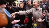 "Прощание Славянки". Как Тимошенко провожали в прокуратуру. ФОТОрепортаж