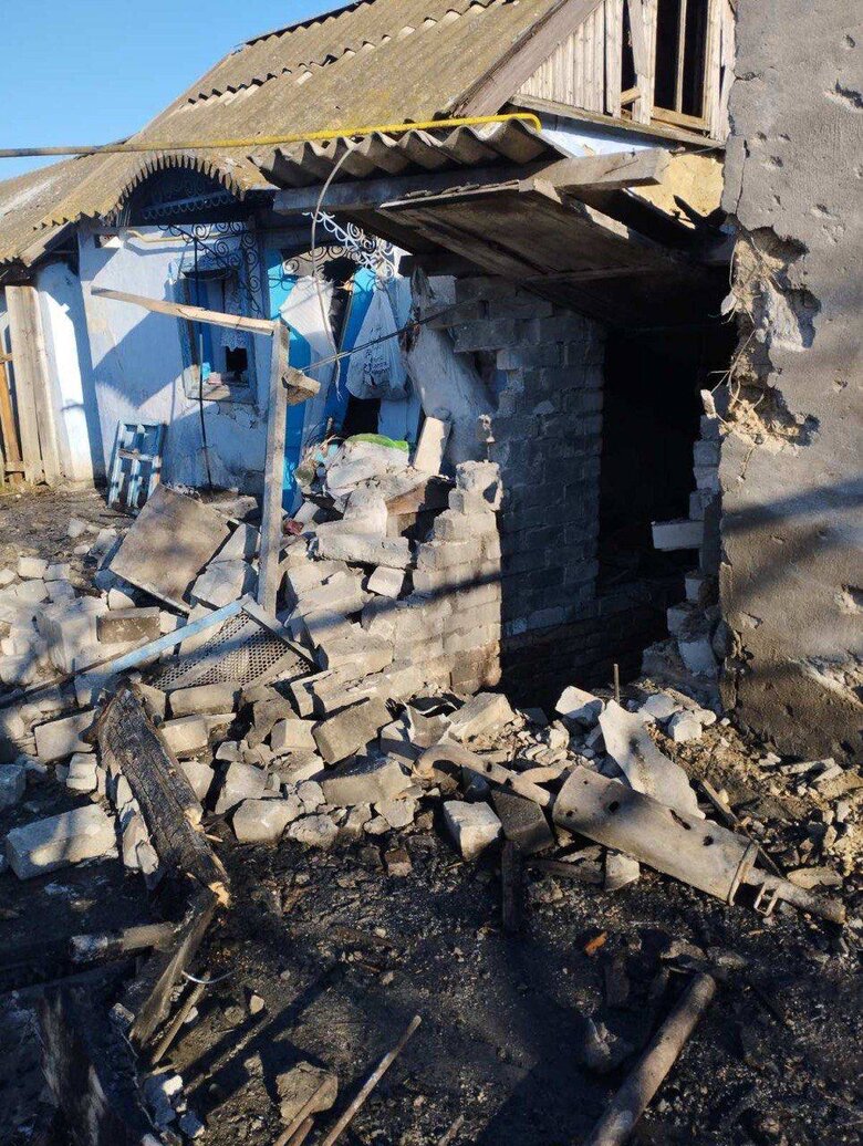 Consequences of Russian attack on village of Romashkove in Kherson region: 81-year-old woman was injured 07