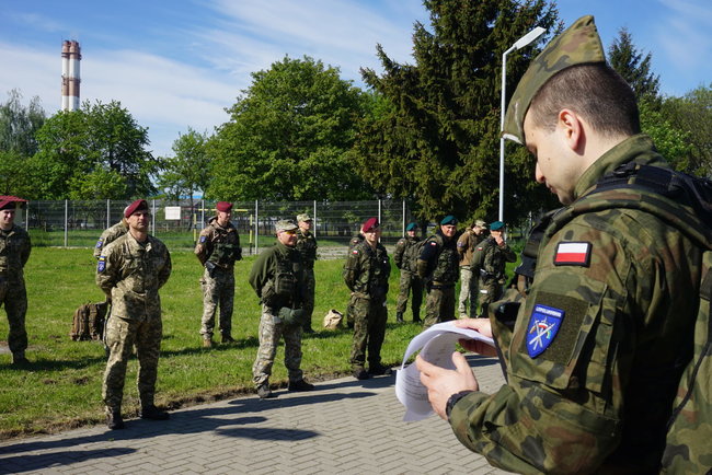 Военнослужащие Украины, Литвы и Польши провели совместные стрельбы 01