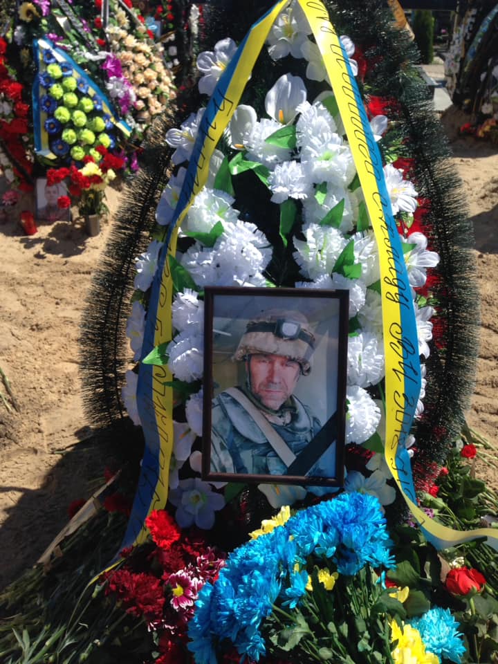 Год назад в бою против оккупантов у Рубежного погиб воин Легиона Свободы Виктор Ярмоленко 11