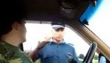 Гаишник-иностранцу: Товарищ водитель, ваше пермис де кондуире. Вы шо правил не читали ? ВИДЕО.