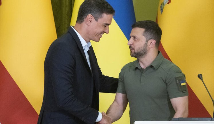 Зеленський і прем’єр Іспанії Санчес обговорили кроки з посилення оборони України