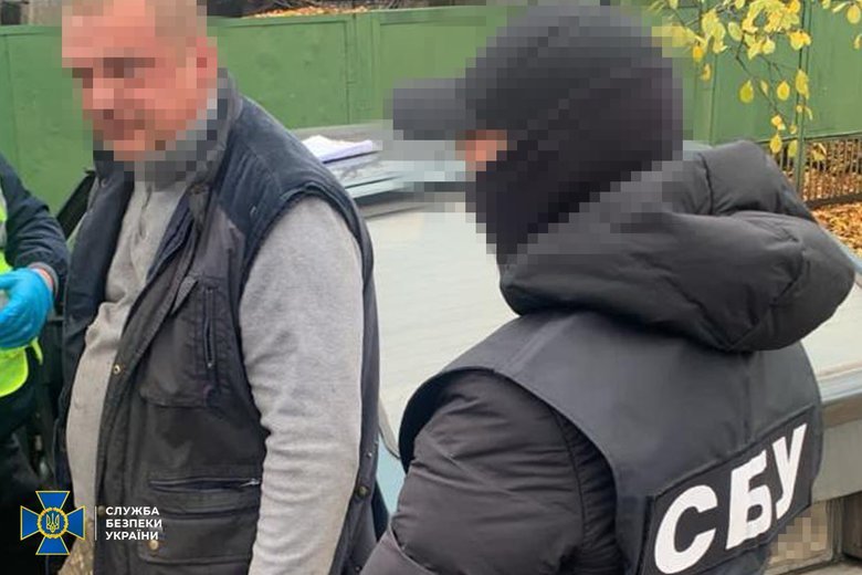 Затримано чотирьох організаторів ухилянтських схем