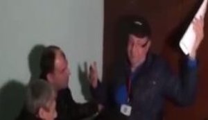 Drunk Opposition bloc MP Kolesnikov disrupts meeting of Kryvyi Rih territorial election commission. VIDEO
