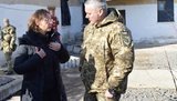 Посол Франції Дюмон побувала в зоні ООС. ФОТОрепортаж