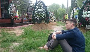 Savchenko visited graves of brothers in arms killed in Donbas. PHOTOS