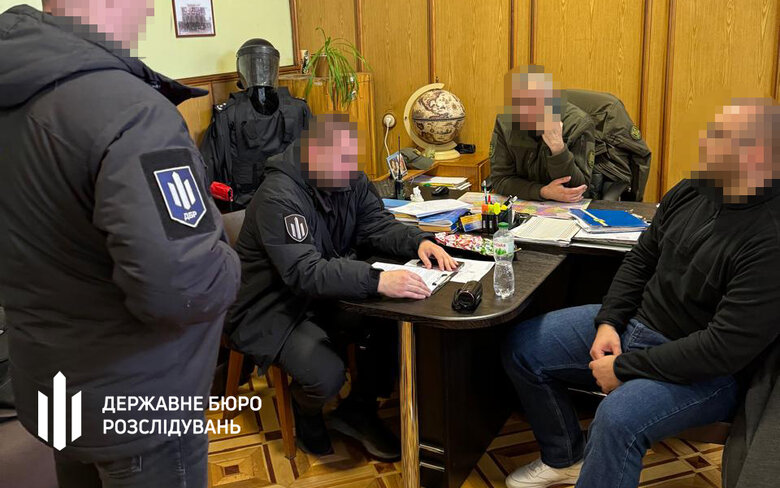 Службовець виправної колонії отримав підозру за систематичні катування засуджених qzeideziddzideeroz