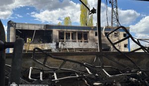 РФ повторно атаковала Днепр. Возник пожар, ранен мужчина