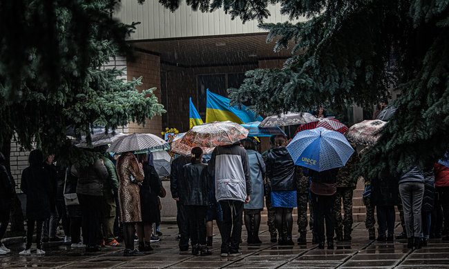 Меморіальну дошку морпіху 36-ї ОБрМП Михайлу Старостіну відкрили на Херсонщині 08