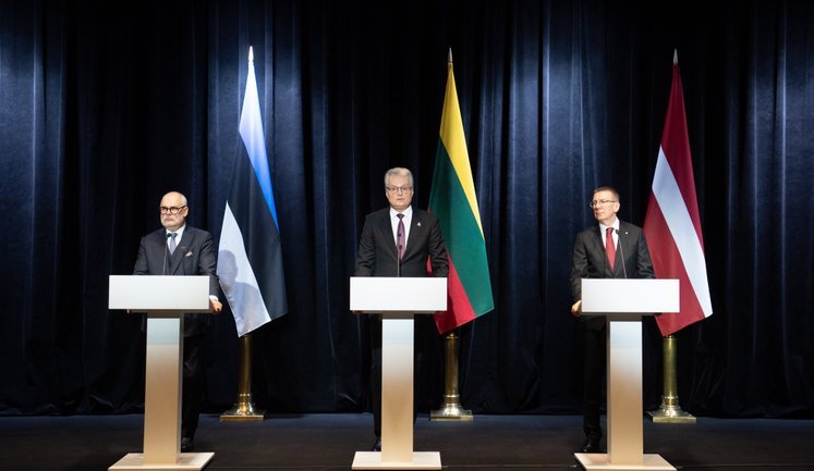 Президенти країн Балтії обговорили інциденти з дронами: Звинувачення з боку РФ є безпідставними