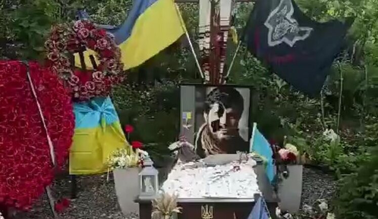Вночі невідомі понівечили могили Да Вінчі, Джуса та Петриченка. ВIДЕО