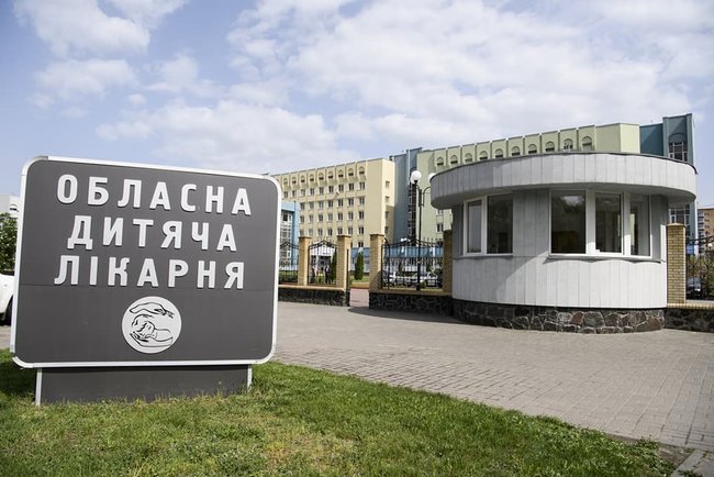 Состояние отравившихся в Черкассах школьников стабильное. Рисков нет, - Гройсман 01