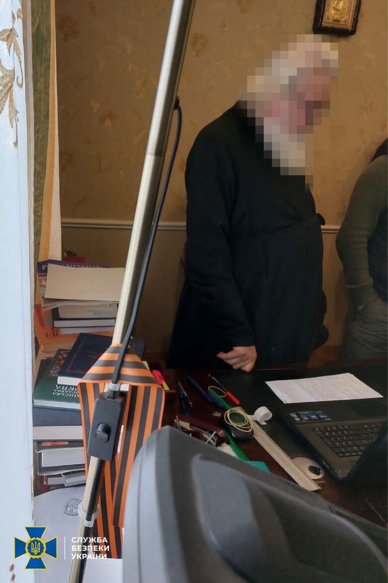 СБУ провела обшуки у керівництва УПЦ МП на Кіровоградщині 03