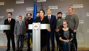 Власть пытается расправиться с теми, кто активно защищал Украину, - фракция "ЕС" требует прекратить преследование "Украинского киберальянса"