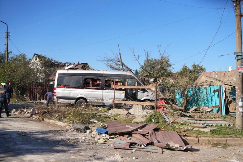 Наслідки удару КАБами по Запоріжжю