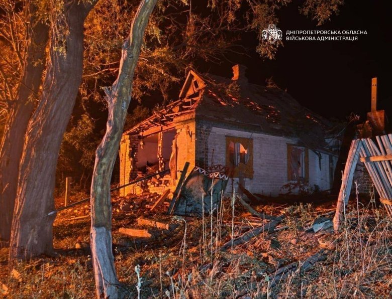 Обстріли Дніпропетровщини: пошкоджені будинки та інфраструктура