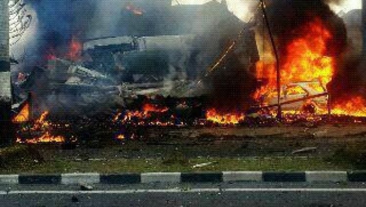 None of 113 passengers believed to survive in military aircraft crash in Indonesia. PHOTOS+VIDEO
