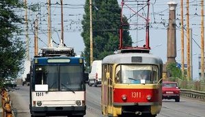 Громадський транспорт фактично працює, Кабмін займається самообманом, - Філатов