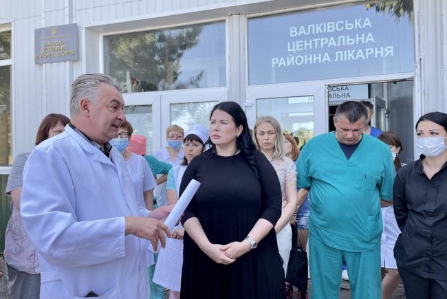 Вопрос с выплатой задолженности медикам на Харьковщине будет решен, - глава ОГА Тимчук 02