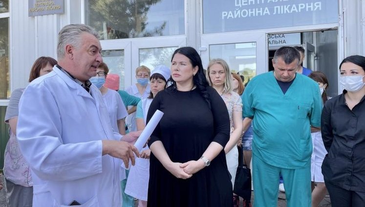 Вопрос с выплатой задолженности медикам на Харьковщине будет решен, - глава ОГА Тимчук