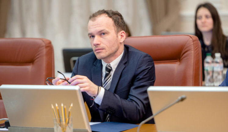 В Україні "немає лави запасних, щоб замінити тисячі суддів", а якщо звільнимо всіх, то буде колапс, - Малюська