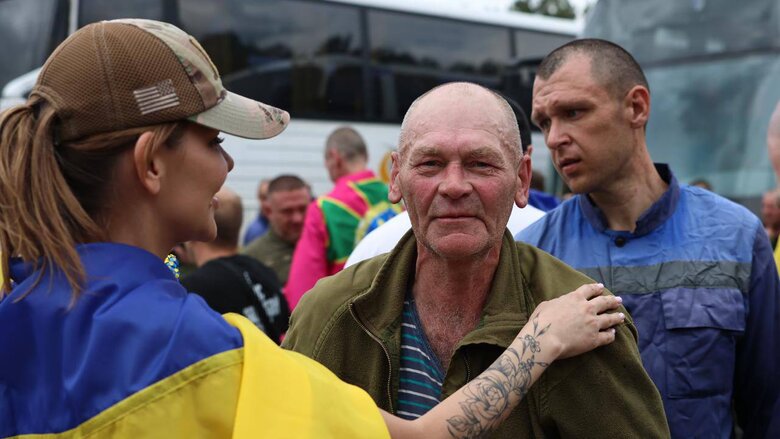 On 24 May, another 307 Ukrainian servicemen returned to Ukraine from Russian captivity.