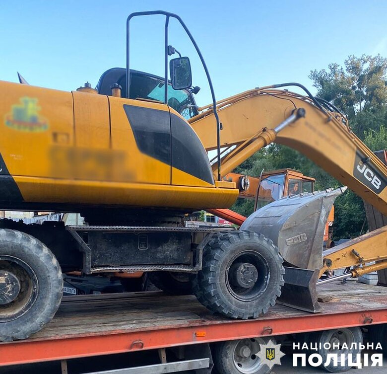 Заарештована поліцією будівельна техніка на місці знесення садиби Зеленських у центрі Києва