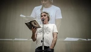 "Лучше быть Хохлушей, чем слугой режима", - русский поэт Орлуша выступил с бесплатным концертом в Днепре. ФОТОрепортаж