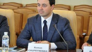"Роман Чуприненко, подельник арестованного кассира Януковича Колобова, работает замминистра регионстроя", - экс-министр ЖКХ Кучеренко. ФОТО