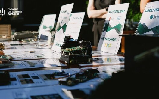 DIU provided diplomats with evidence of supply of Western components for production of weapons by Russian Federation. PHOTOS