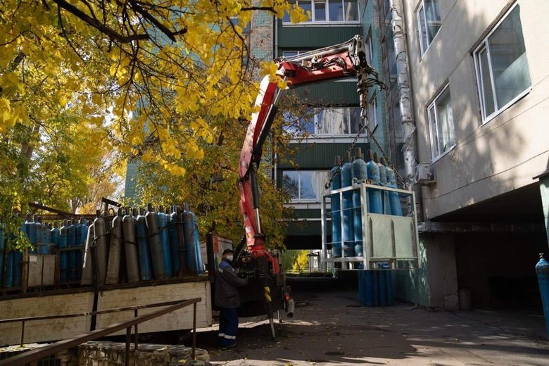 Минздрав показал жуткие фото из COVID-больницы: Пациенты в тяжелом состоянии и нуждаются в кислороде 26