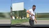 Охоронець Ляшка підрізав машину в Києві і погрожував пістолетом. Він заявляє, що йому самому погрожували ножем. ВІДЕО+ФОТО