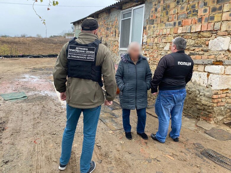 На Одещині викрито схему виїзду військовозабов’язаних за кордон через фіктивний шлюб за 4,5 тис. дол., - ДПСУ 03