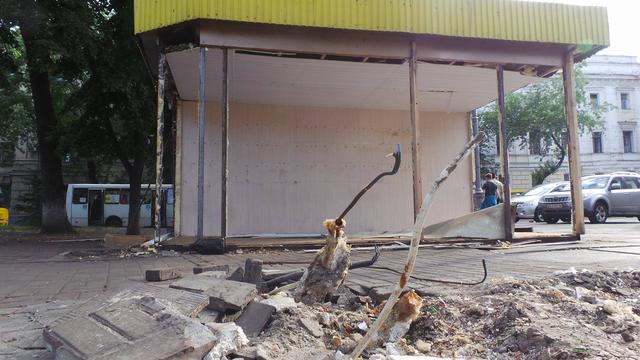 На Контрактовій площі в Києві продовжують демонтувати МАФи 09 На Контрактовій площі в Києві продовжують демонтувати МАФи 09