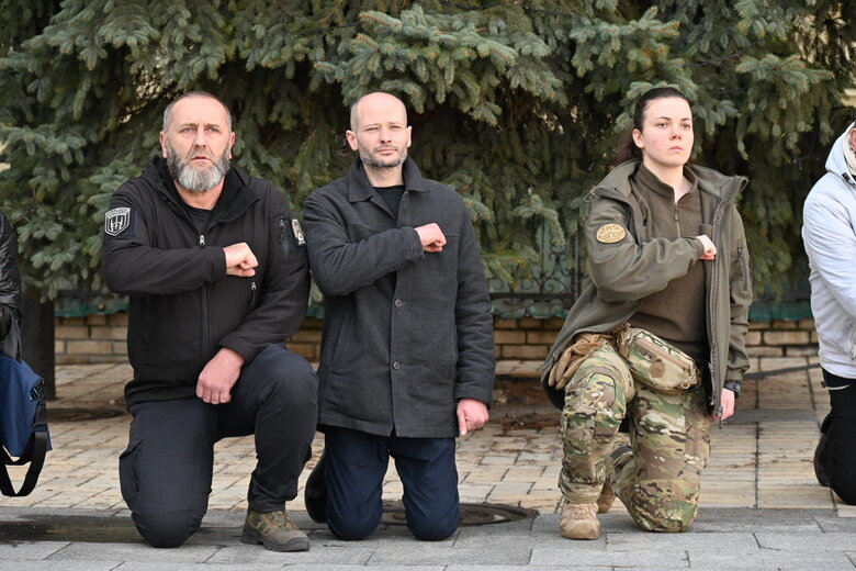 Прощання із Анастасією Мар'янчук та Денисом Дайнеком