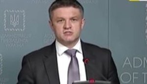 Порошенко подписал закон об усилении защиты прав вкладчиков. ВИДЕО