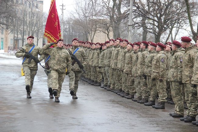 Памятник захисникам ДАП відкрили в Краматорську 05
