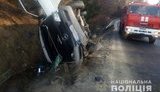 На трасі Київ-Чоп перекинувся мікроавтобус: одна жінка загинула на місці, ще двох пасажирів доставлено в лікарню. ФОТОрепортаж