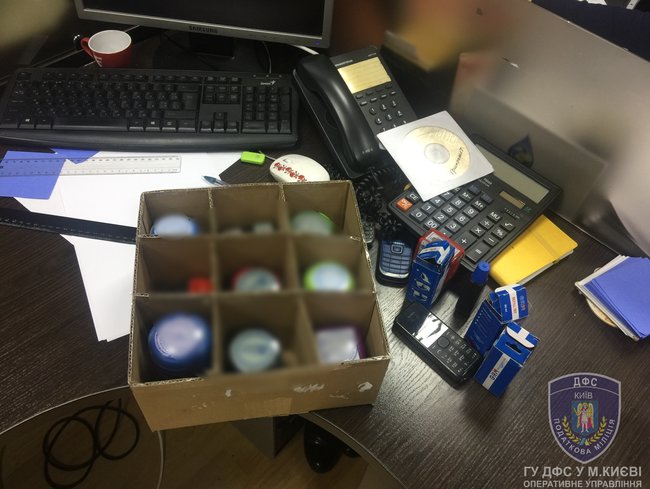 Центр мінімізації митних платежів, через який ввозилося промислове обладнання та автозапчастини, ліквідовано в Києві 02